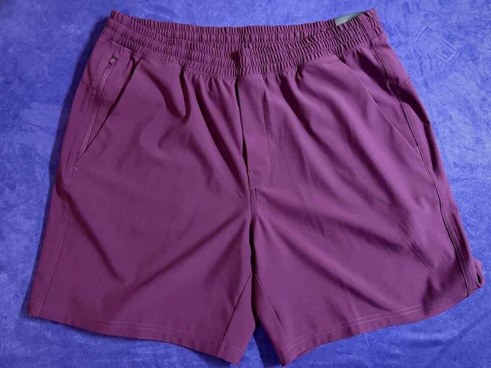 VRST 7” All-In Short V2 Unlined Mens Size Lg. Black Cherry Side Zip NWT
